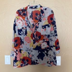 Floral top with 3/4 sleeves
